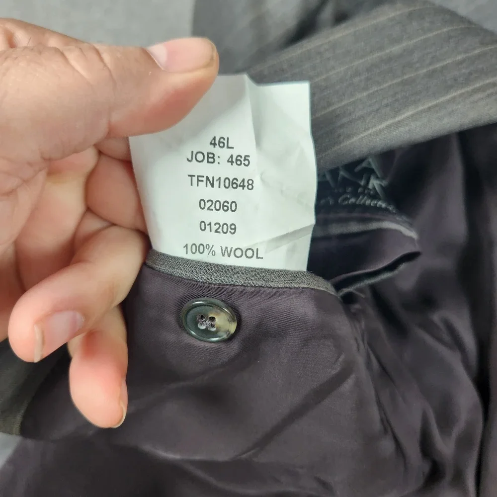 Jos. A. Bank Traveler Wool Blazer Mens 46L Grey Pinstripe Sport Coat Two Button